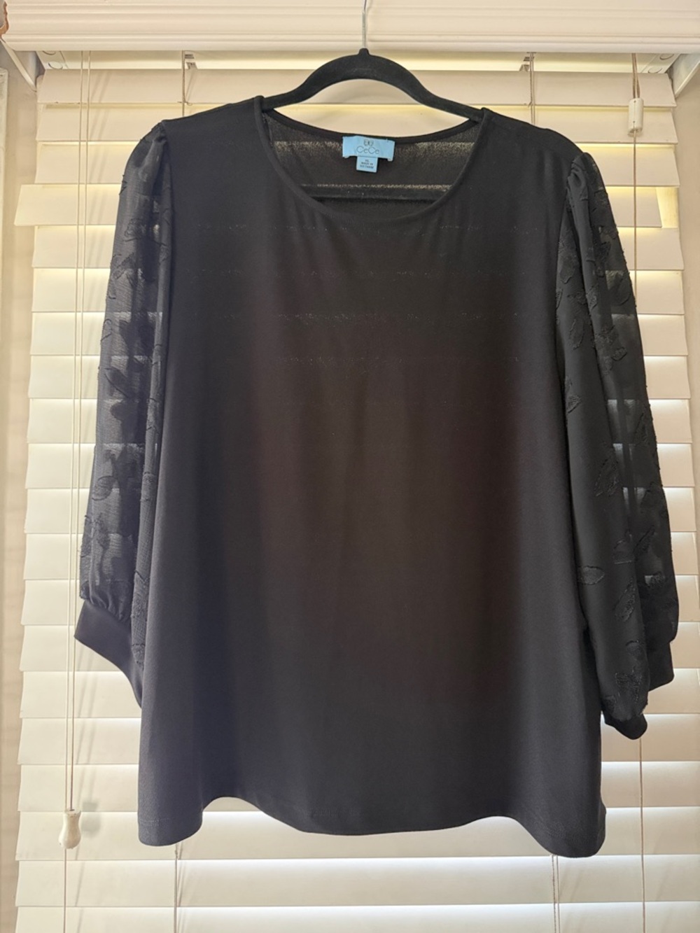 CeCe Black Sheer Floral Jacquard Puff Sleeve Top